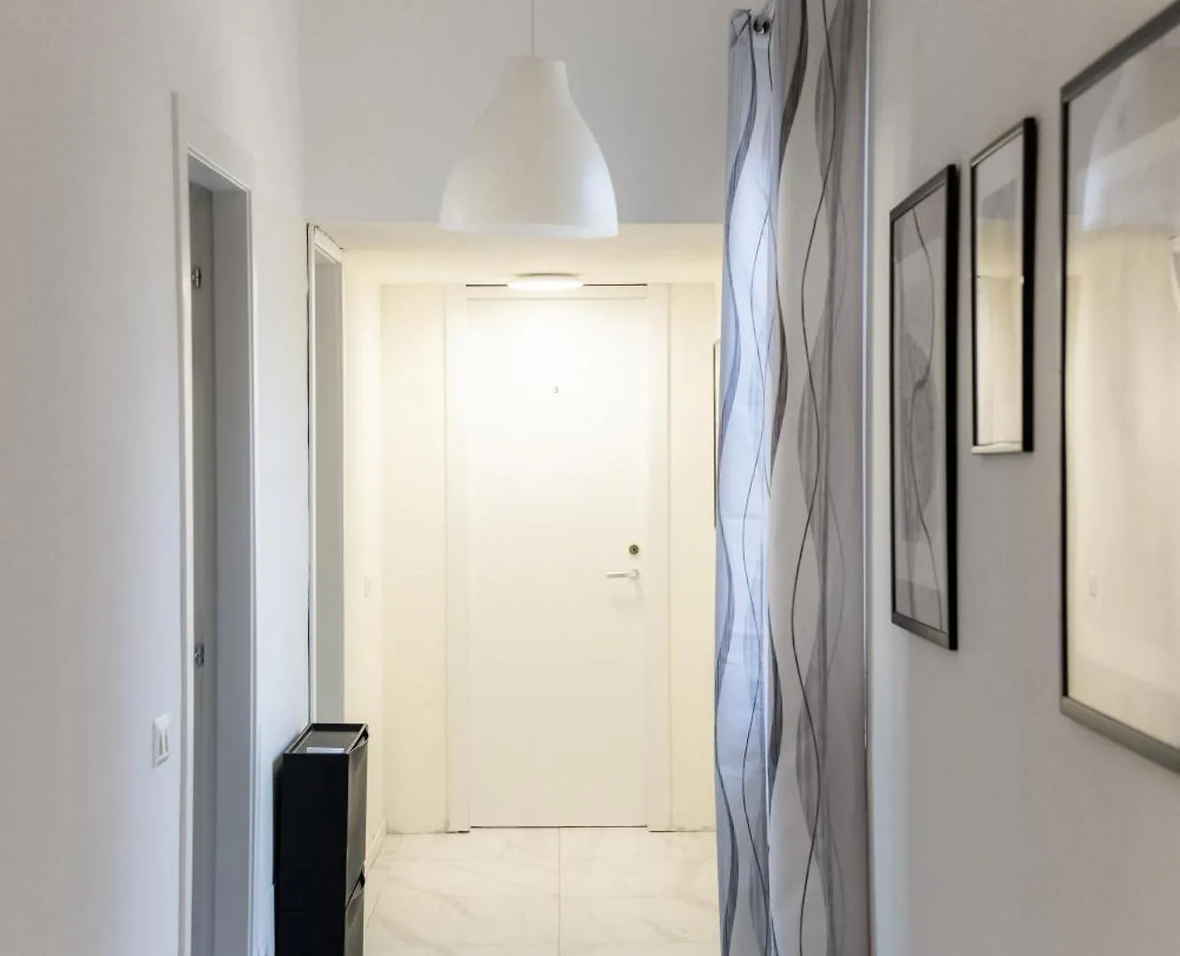 Modern Duomo Rooms Milan Guest house