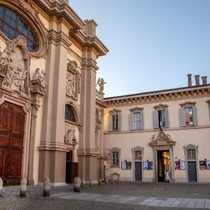 Guest house Daplace - Corso Monforte, Milan